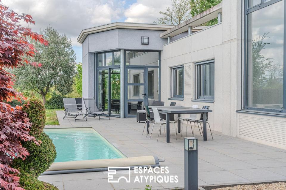 Signature architecturale aux portes de Mâcon