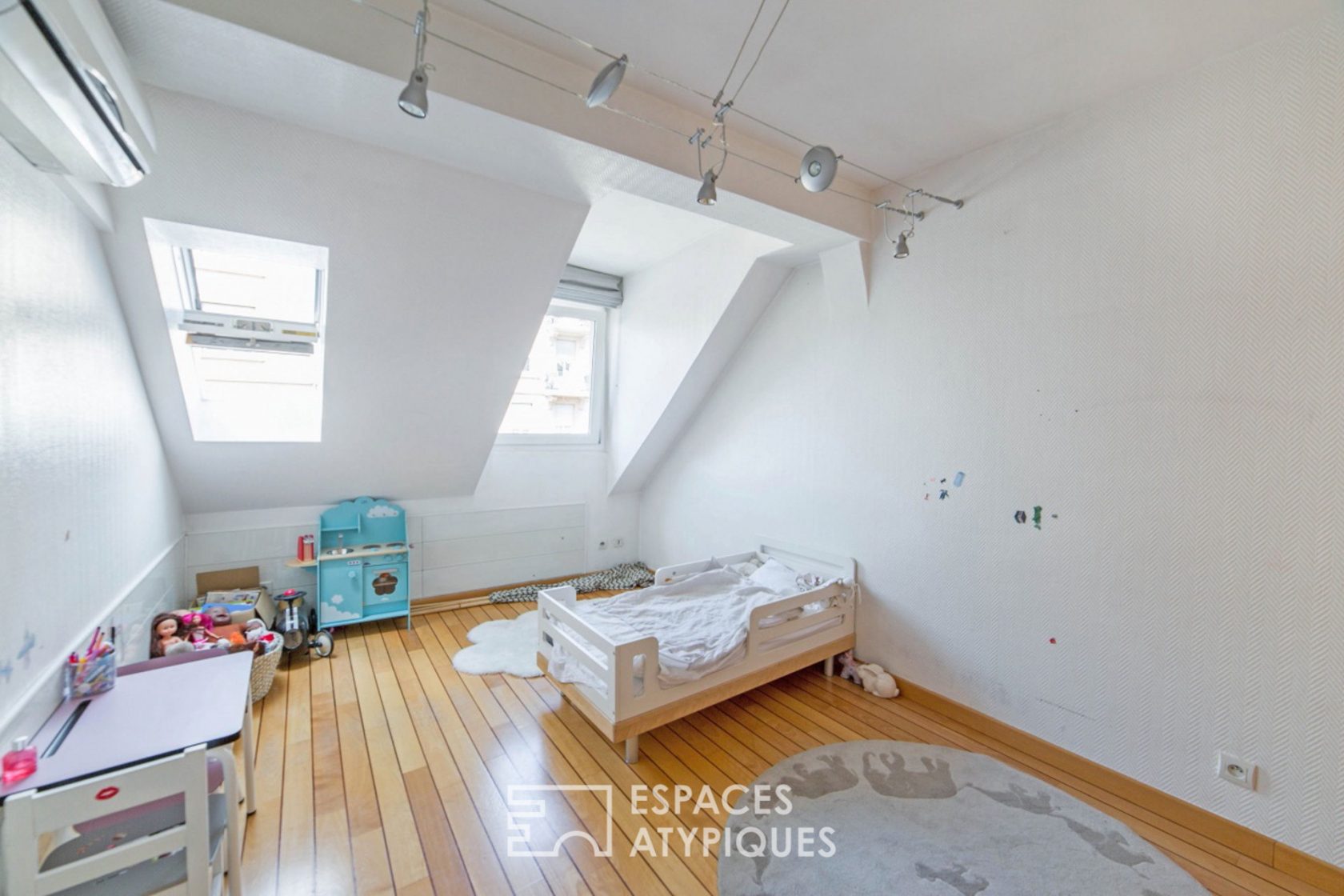 Triplex de caractère avec terrasse
