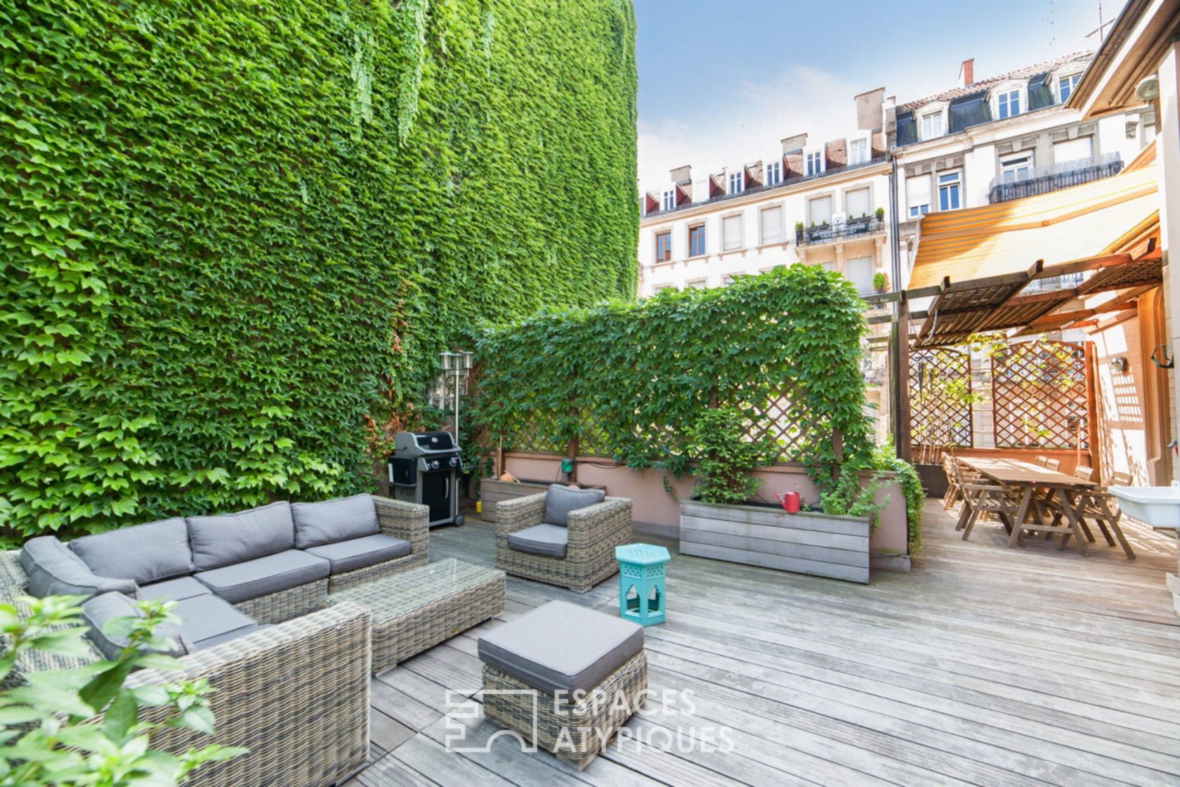 Triplex de caractère avec terrasse