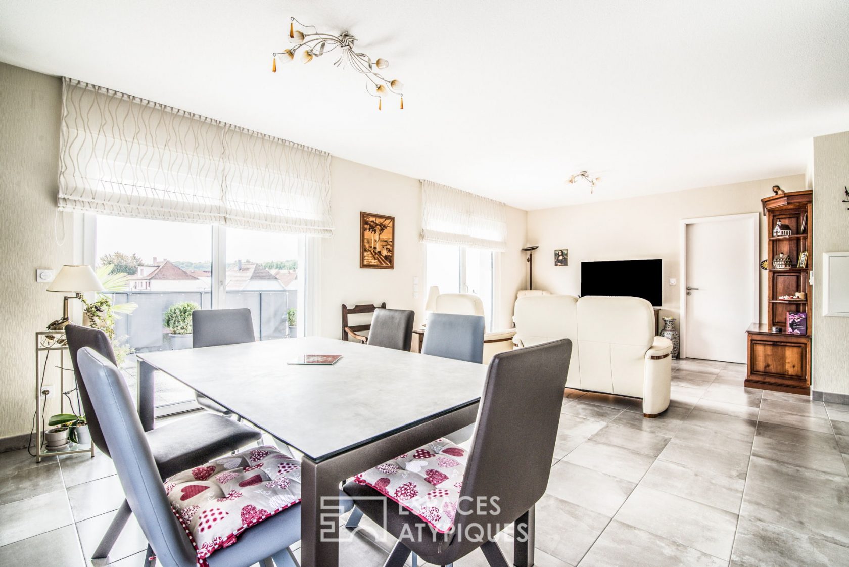 Appartement en dernier étage avec terrasse