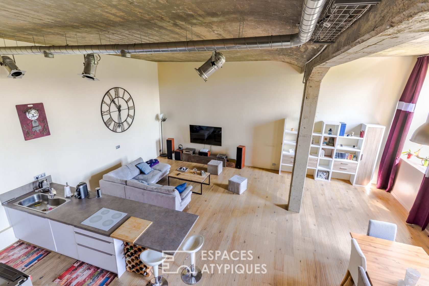 Loft in the heart of an old industrial site