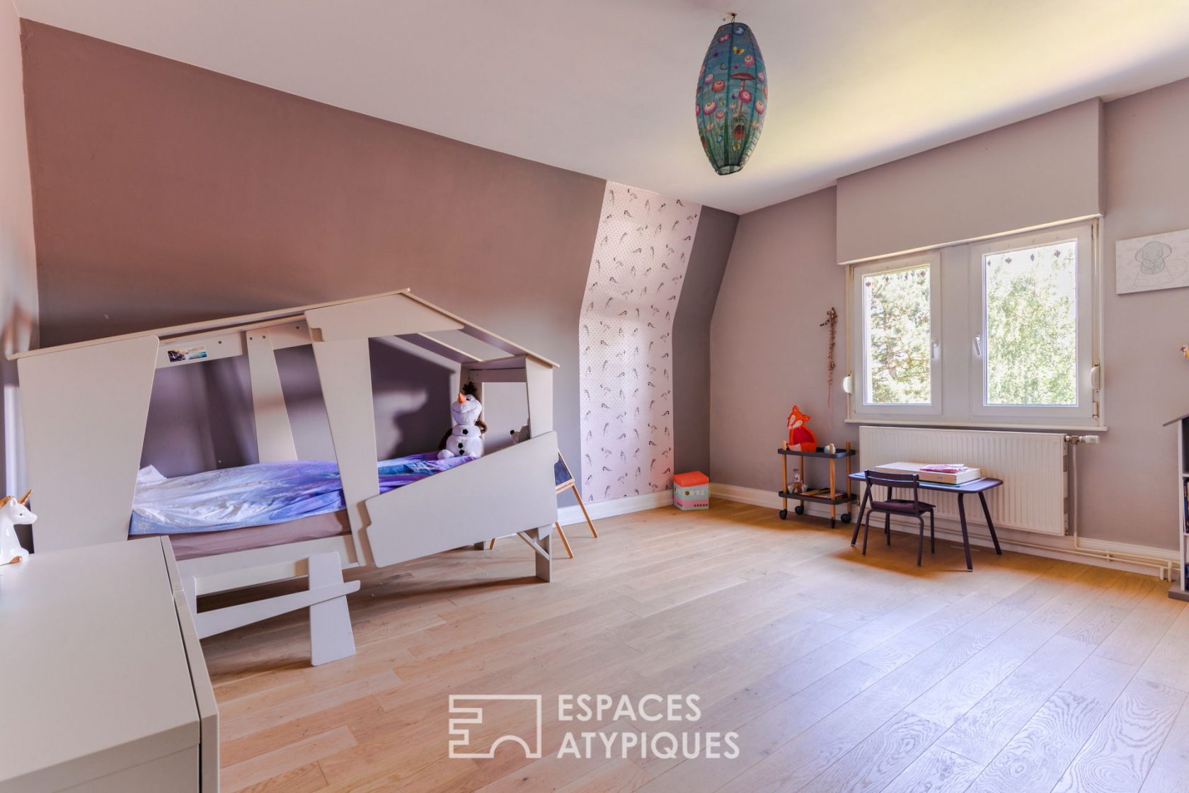 1920’s bourgeois house