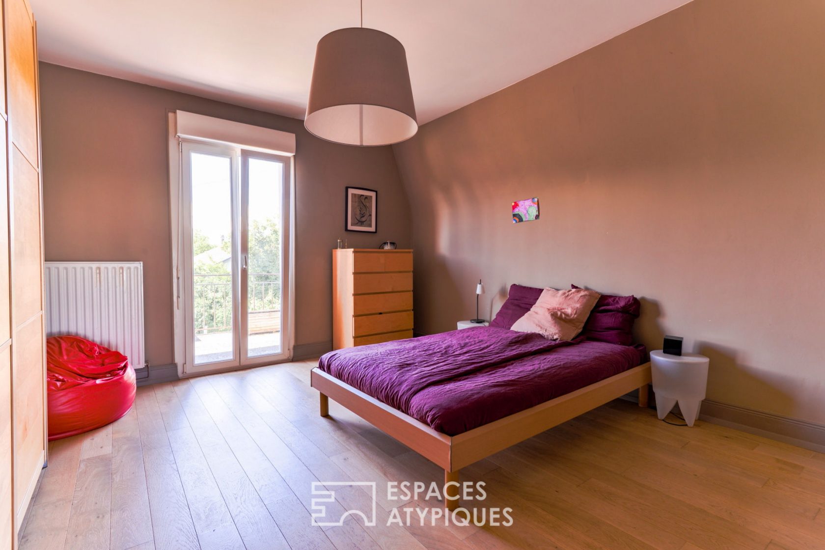 1920’s bourgeois house