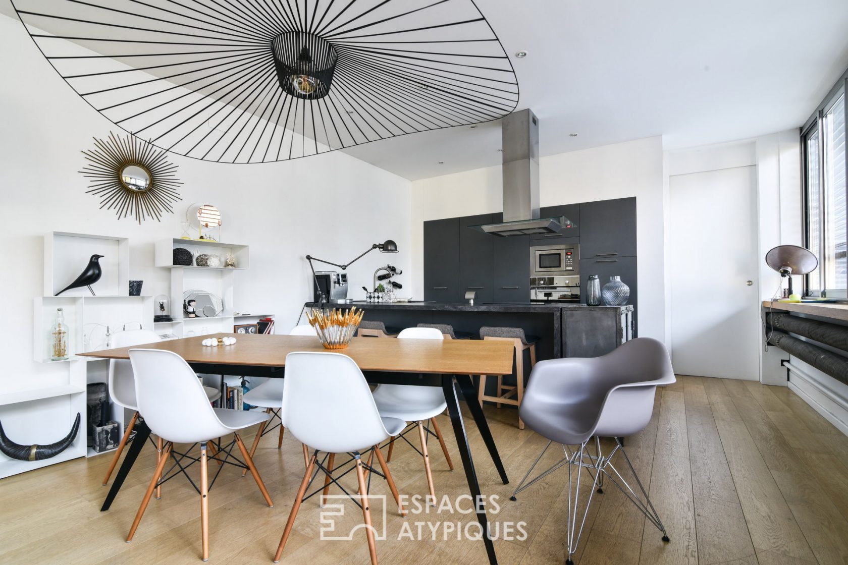 Loft avec terrasse dans ancienne menuiserie