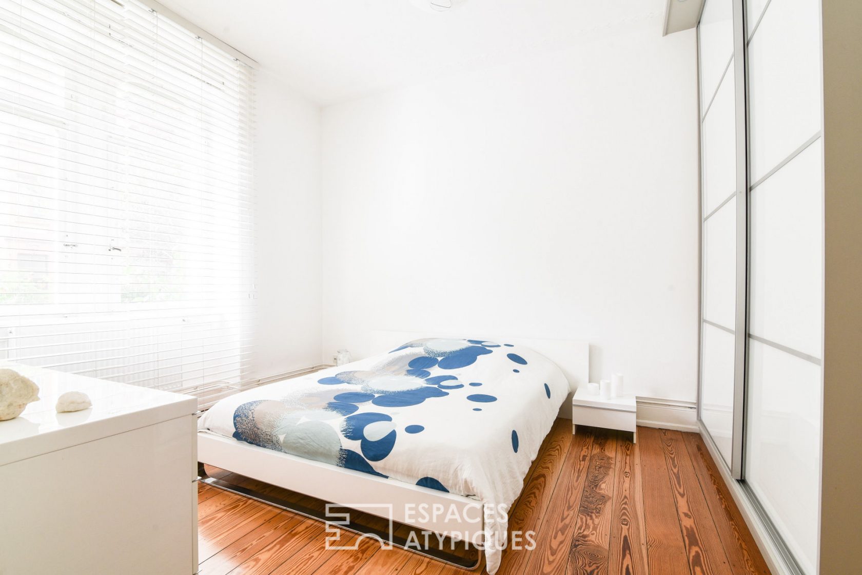Bourgeois apartment