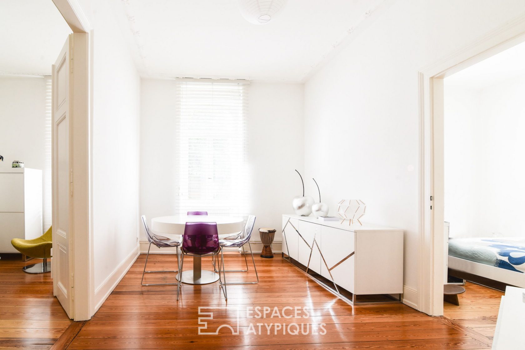 Bourgeois apartment
