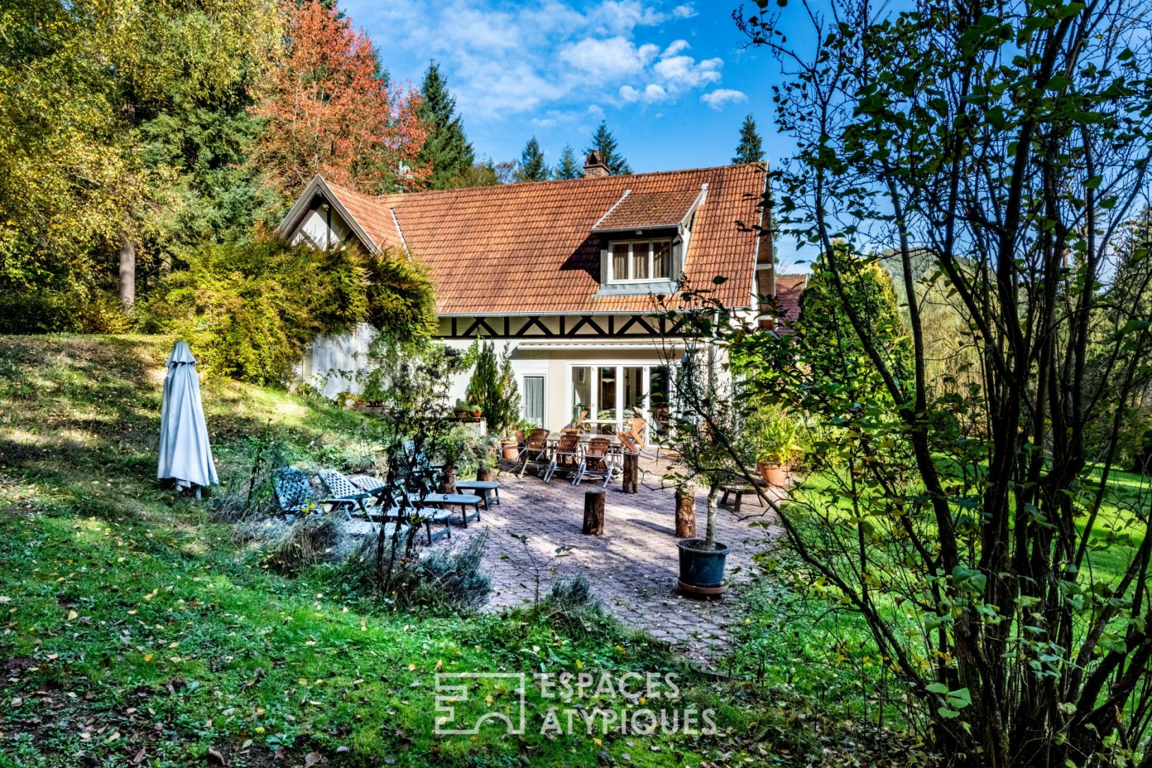 Country house in its green setting