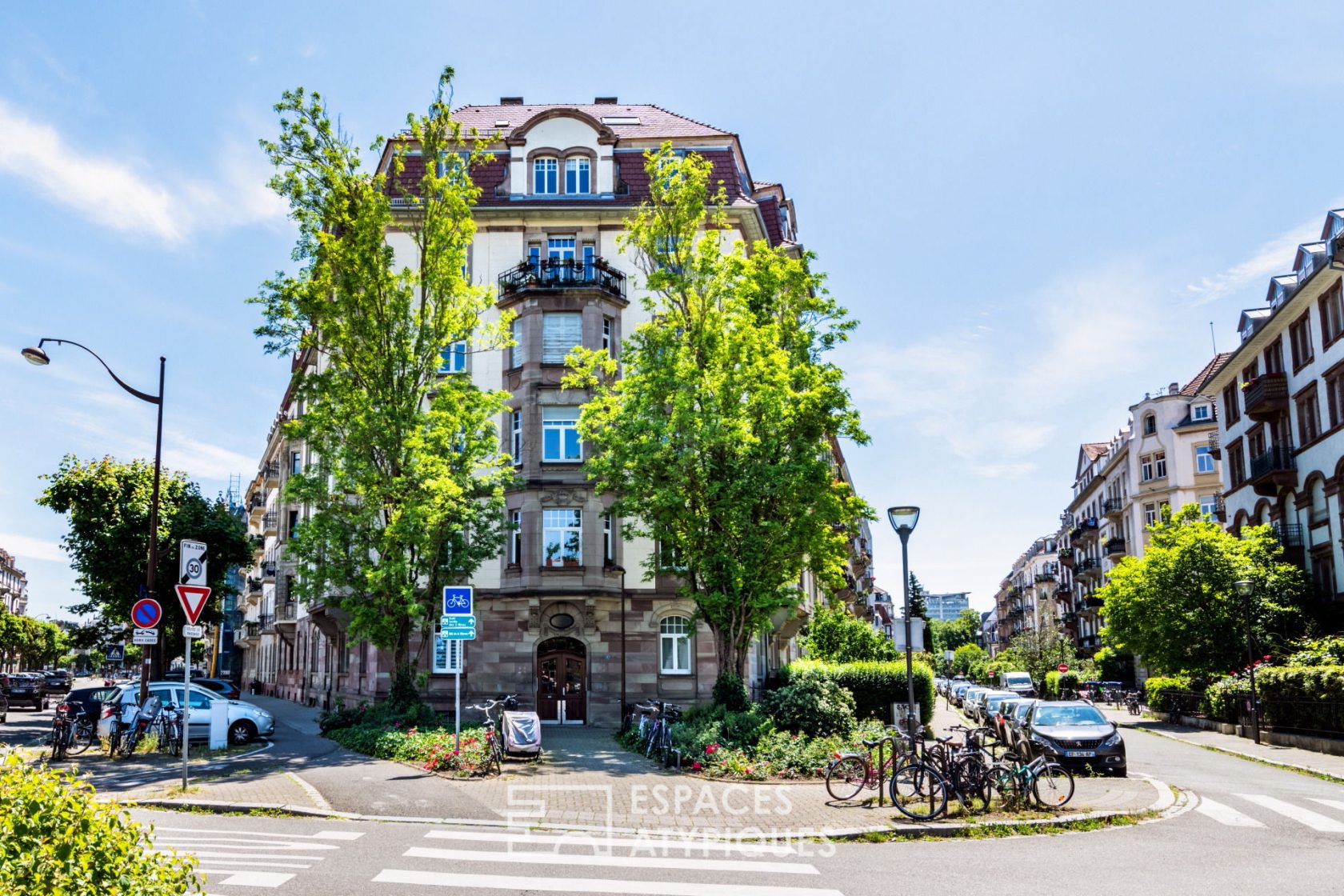 Appartement bourgeois dans un immeuble de caractère