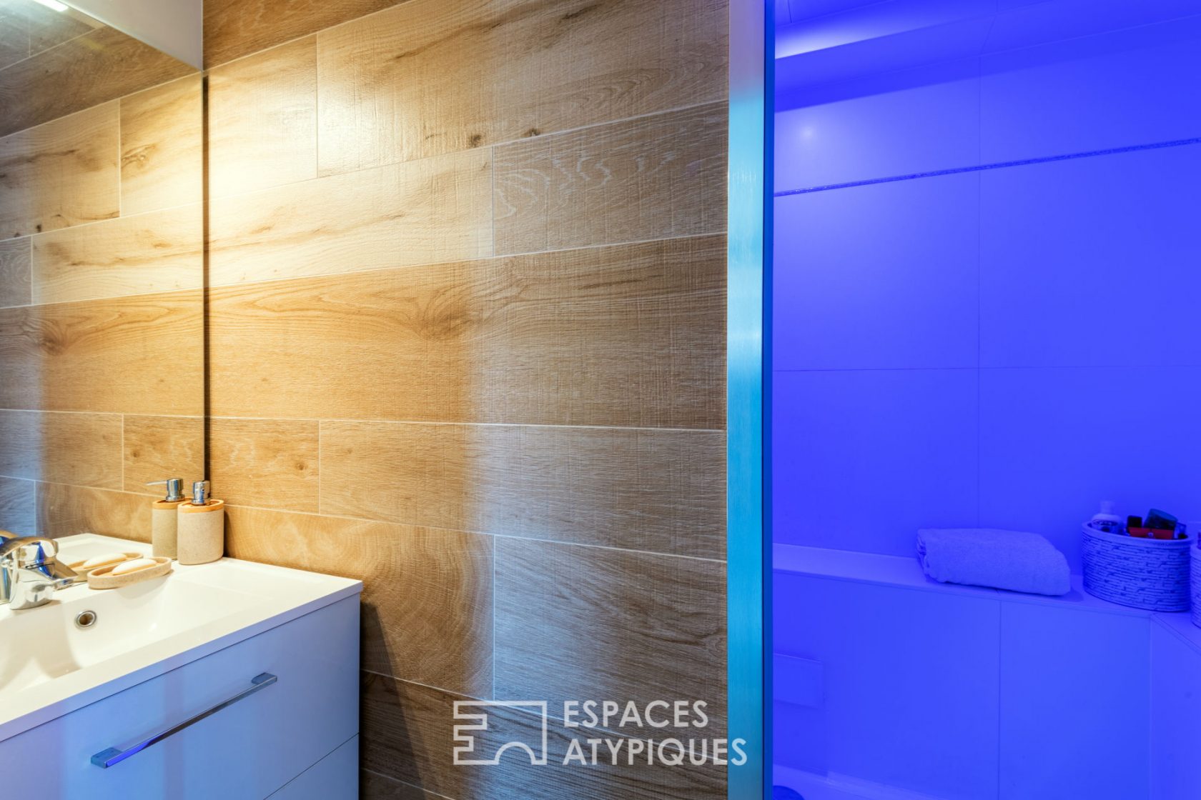 Appartement contemporain et son hammam