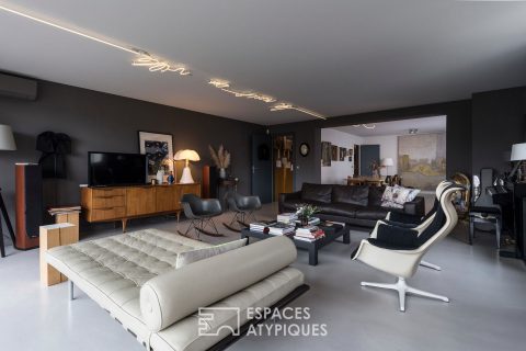 Prestigious contemporary apartment