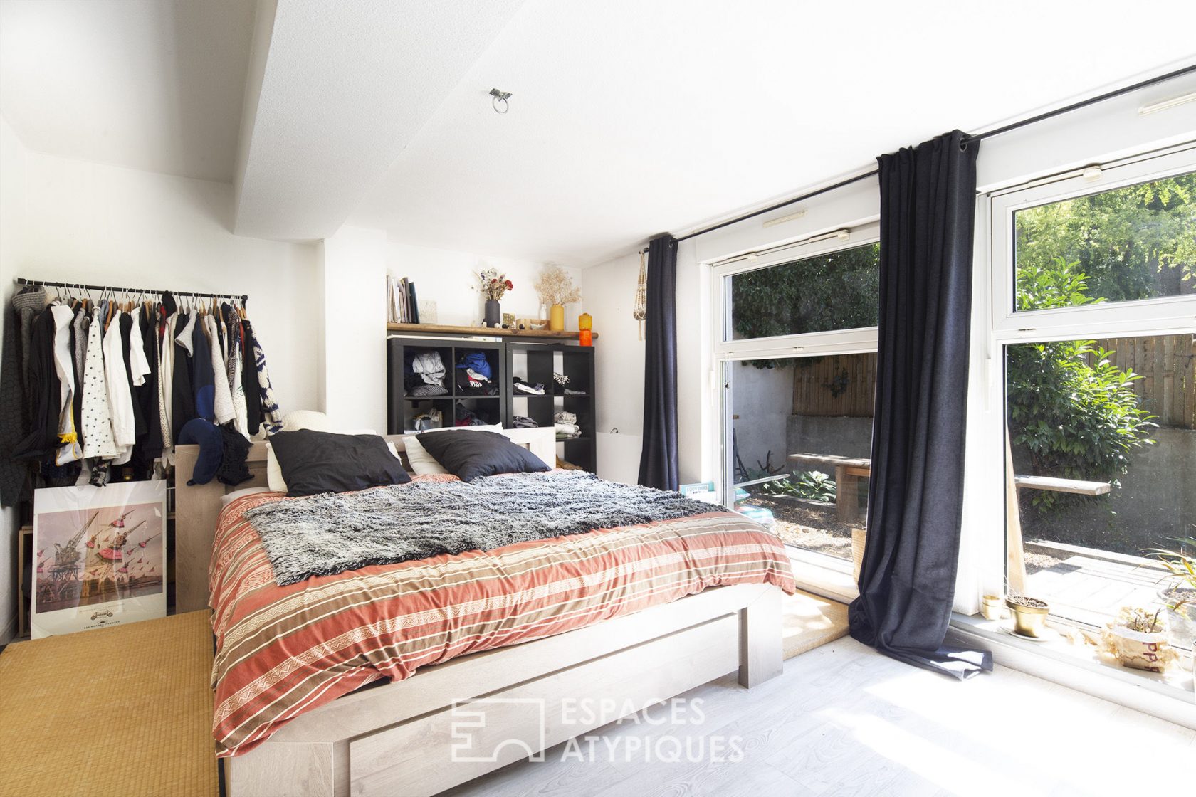 Loft in Krutenau neighborhood and its wooded terrace