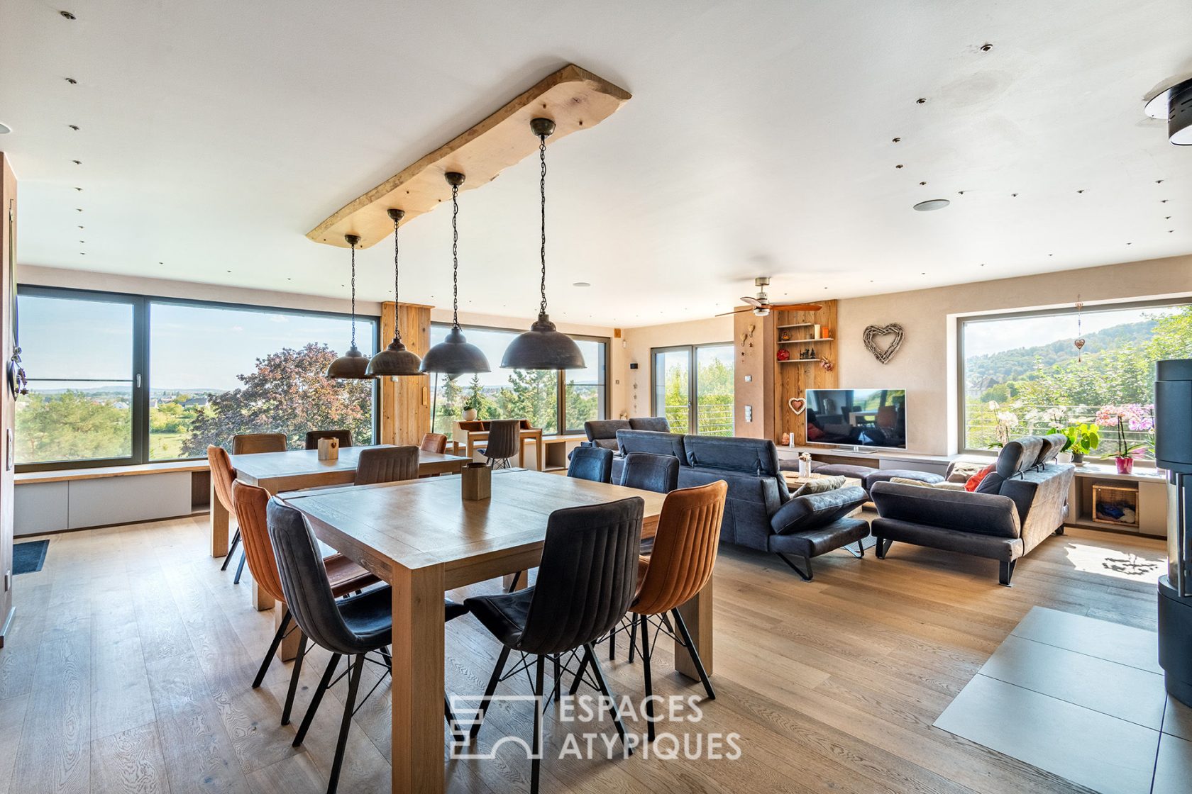 Contemporary renovation with exceptional views