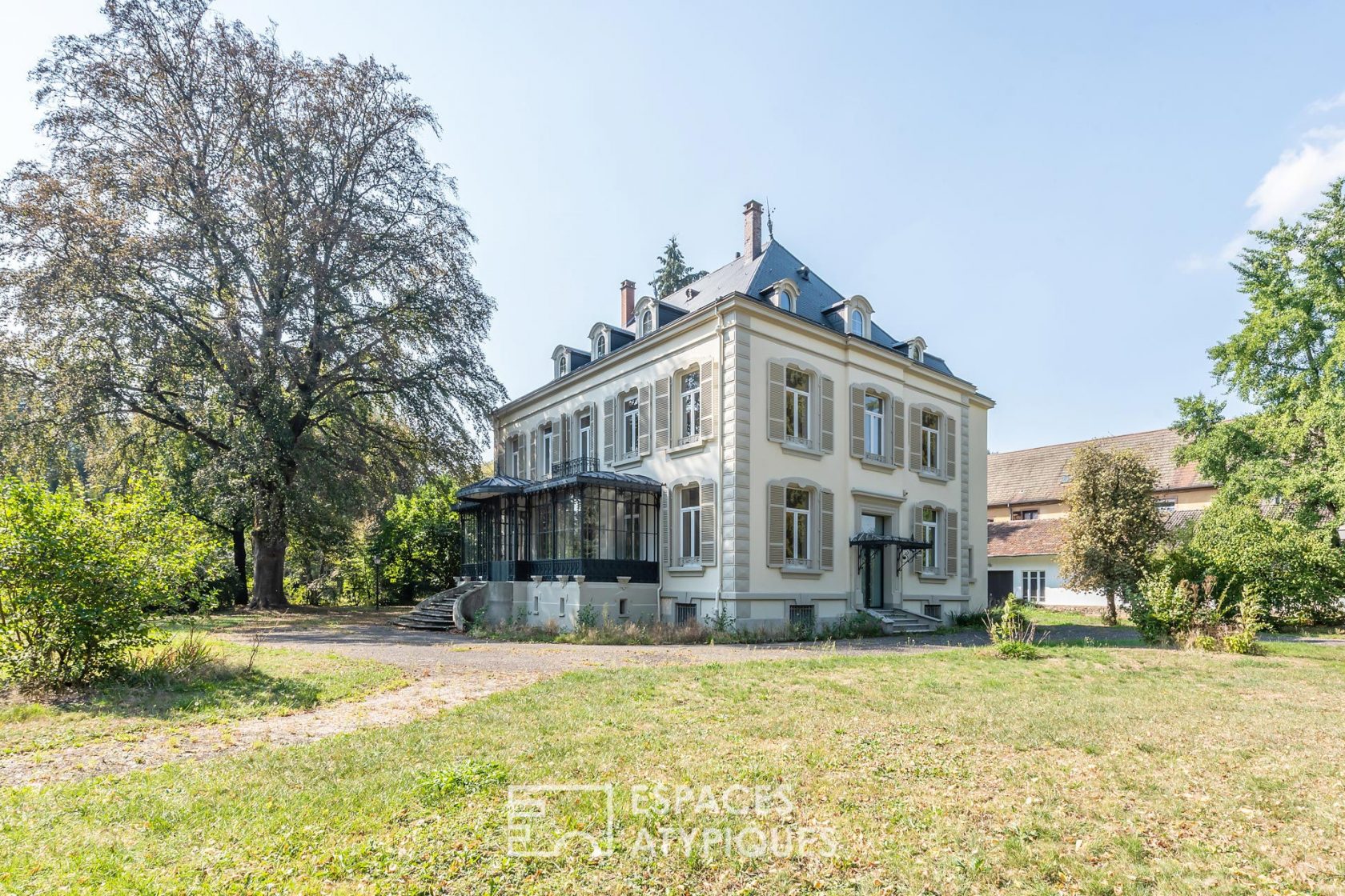 Demeure de maître et son parc arboré