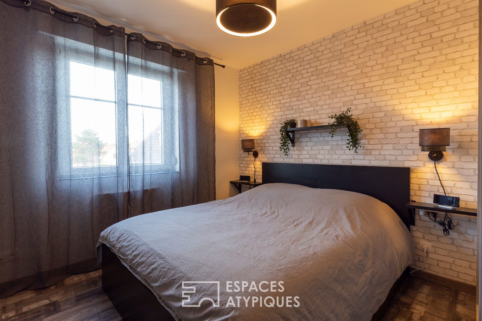 Flat with terrace