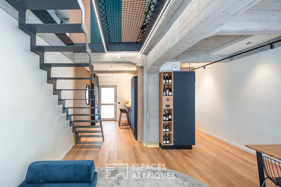 Loft en duplex quartier Coop