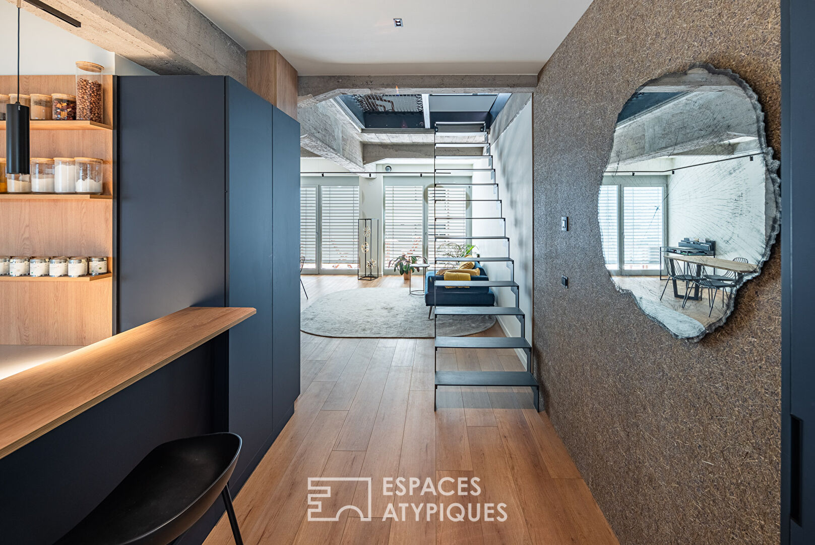 DÉJÀ LOUÉ : Loft en duplex quartier Coop