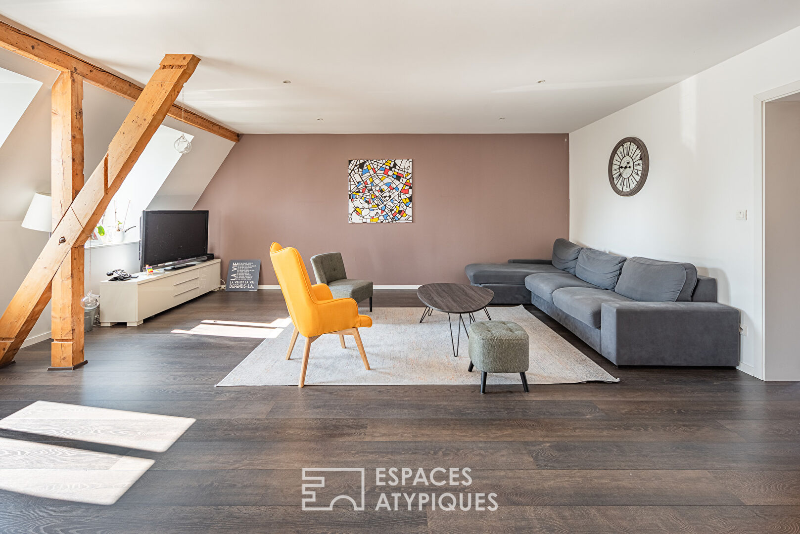 Dernier étage en duplex avec vue sur les quais