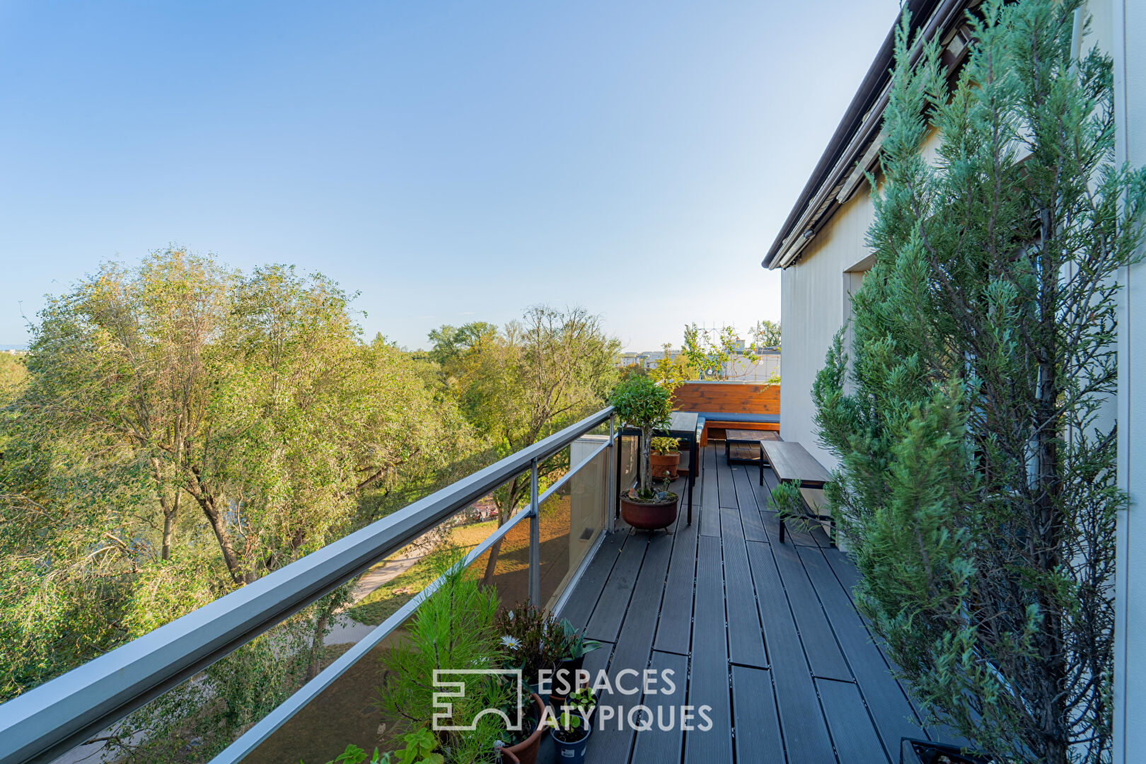 Dernier étage avec terrasse et vue sur l’Ill
