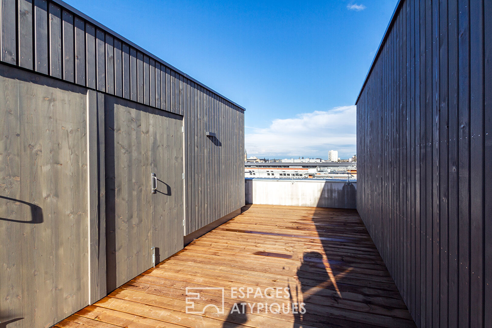 Loft en dernier étage et son rooftop quartier Fonderie