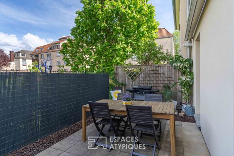 Maison de ville meublée et sa terrasse