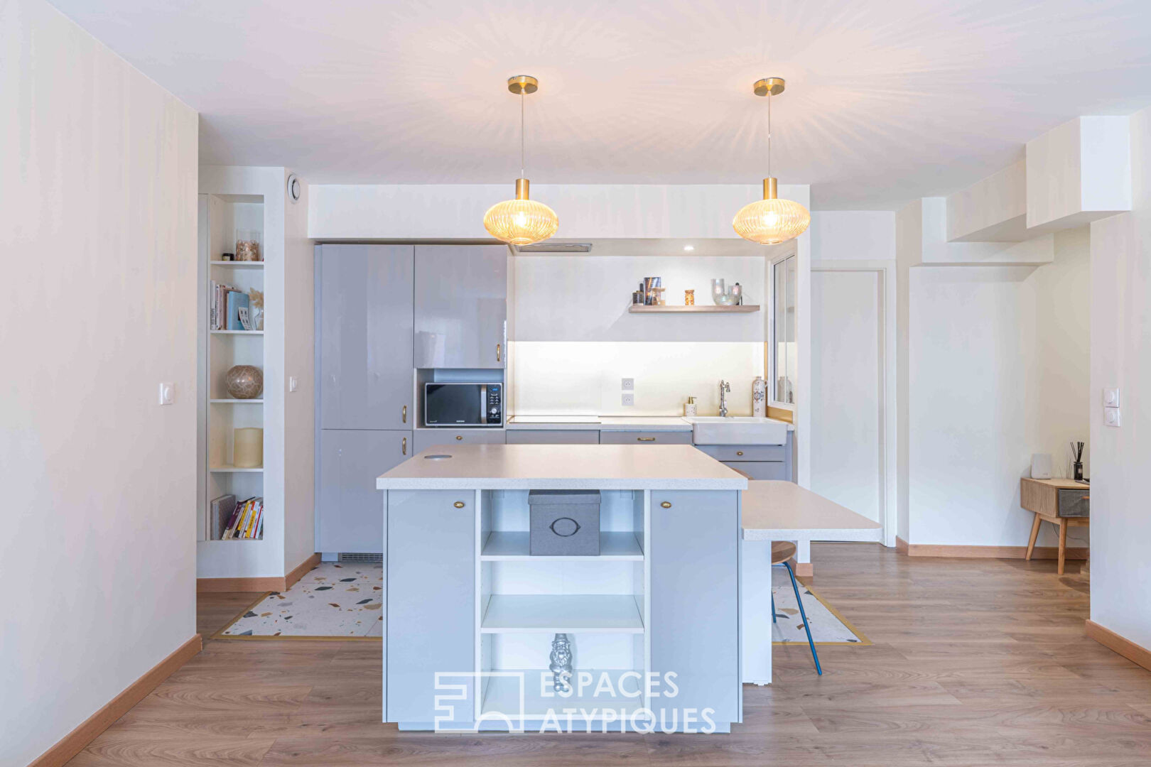 Renovated flat in the heart of the historic centre