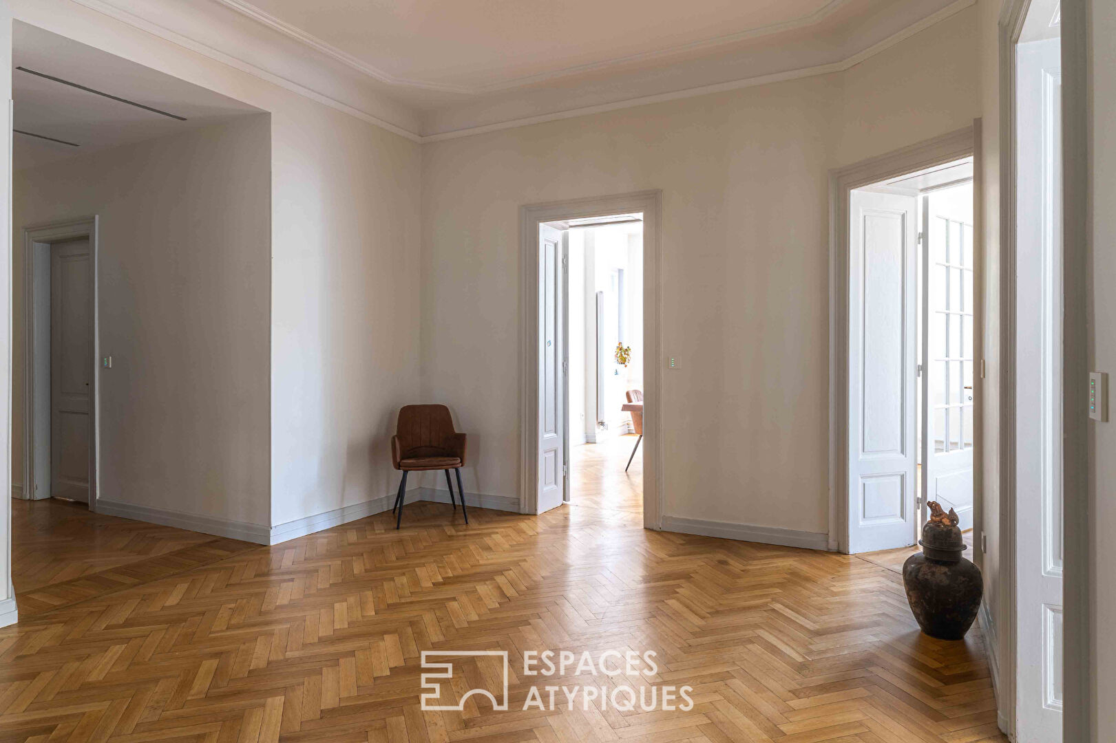 Renovated bourgeois flat just a stone’s throw from the Orangerie