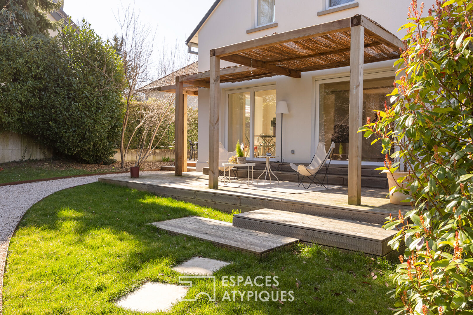 Maison de charme soigneusement rénovée dans un quartier privilégié