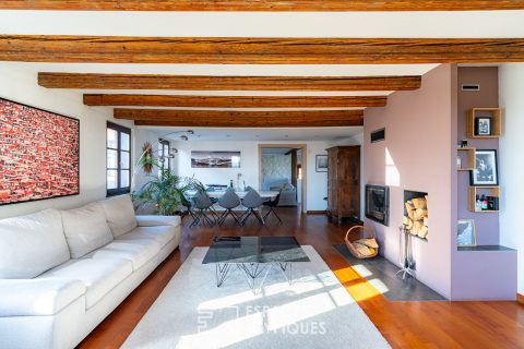 Ancien relais de poste rénové avec piscine et jardin paysager