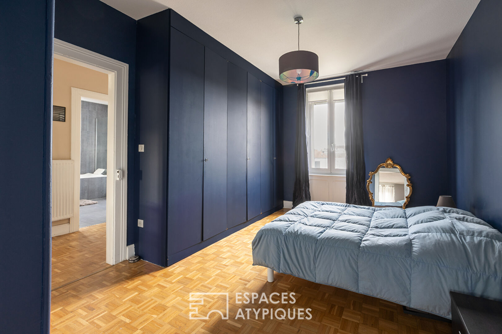 Triplex apartment with rooftop in a town house
