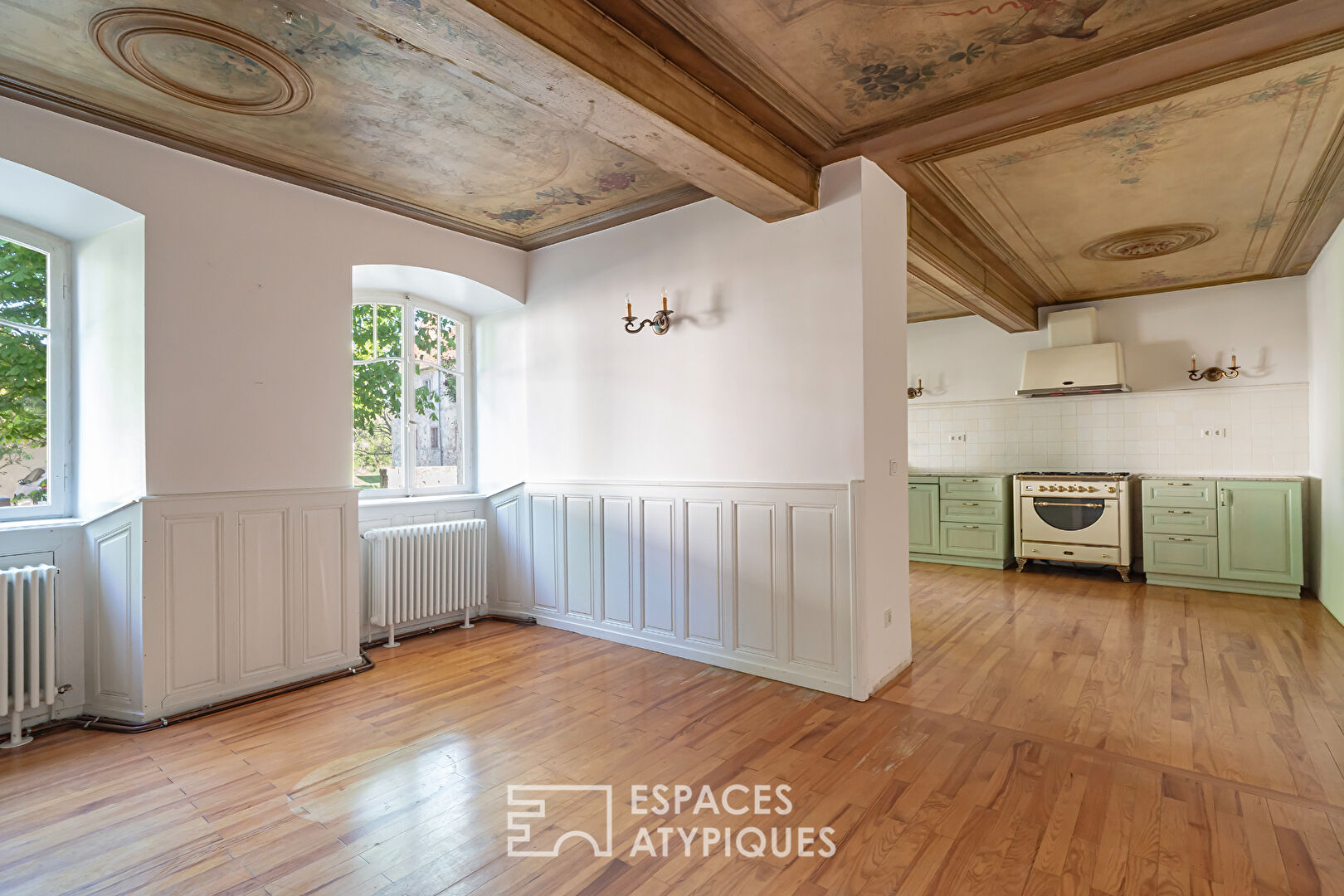 Domaine du XIXème au pied d’un château