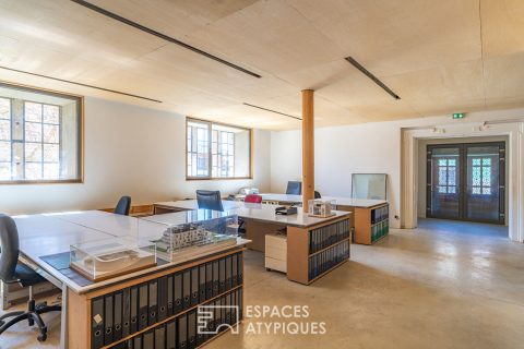 Business premises in a building of exceptional character