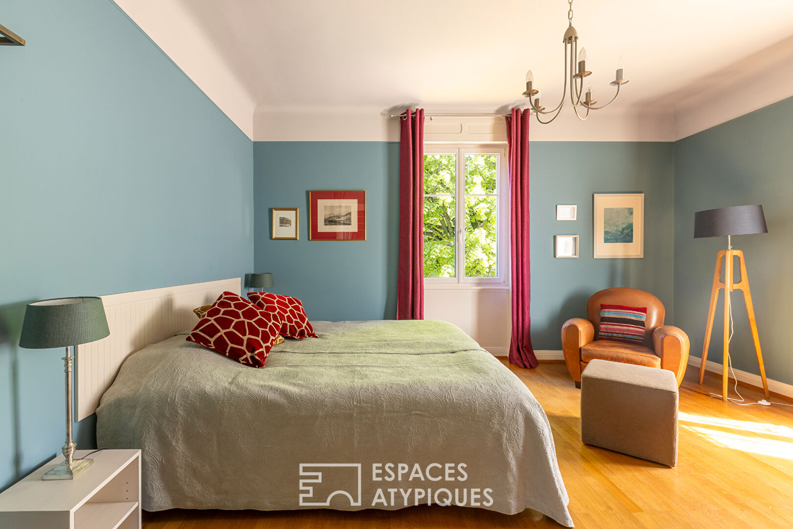 Bourgeois-style house in the sought-after South Quarter