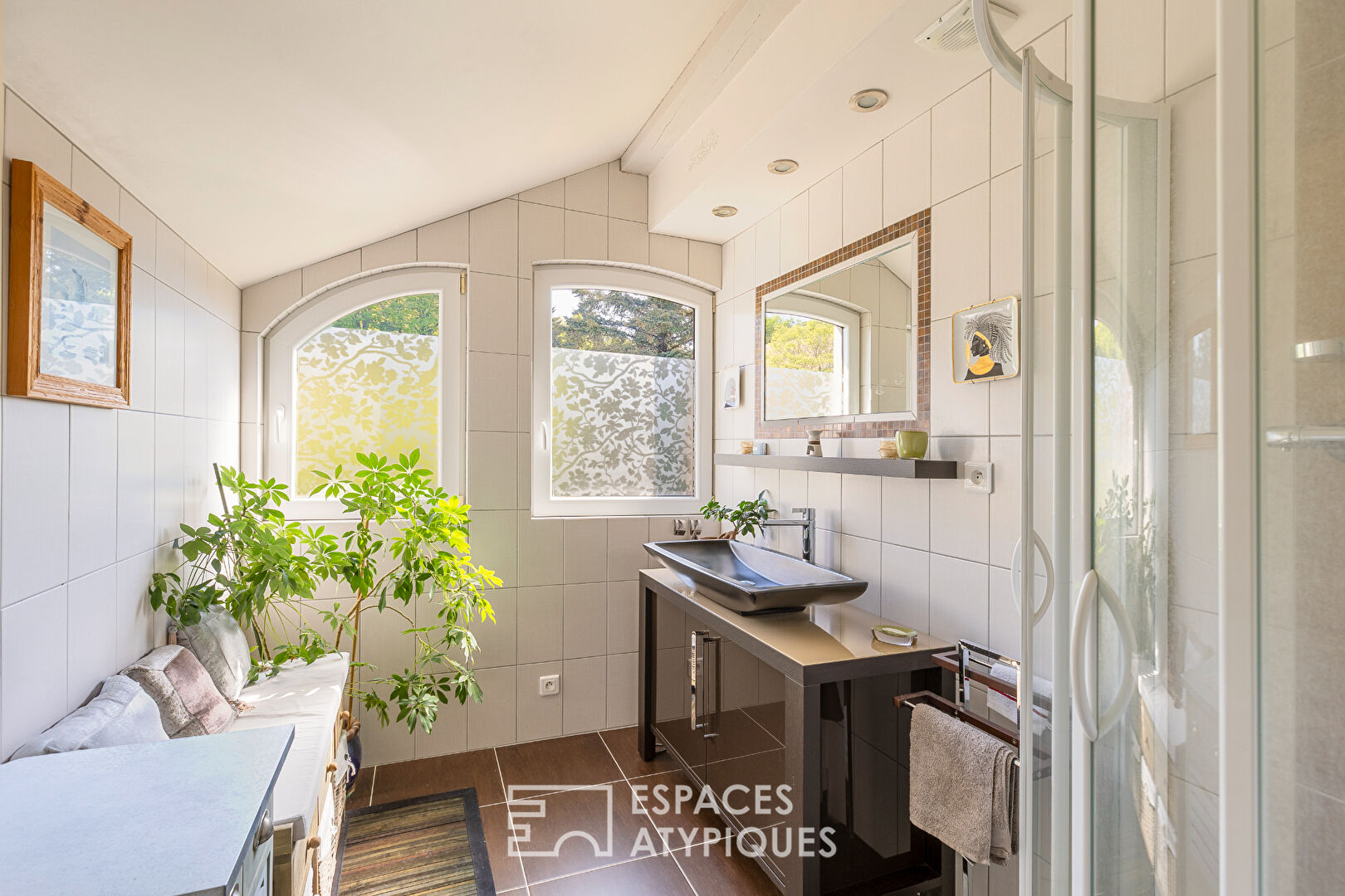 Maison familiale avec vue dégagée sur la verdure