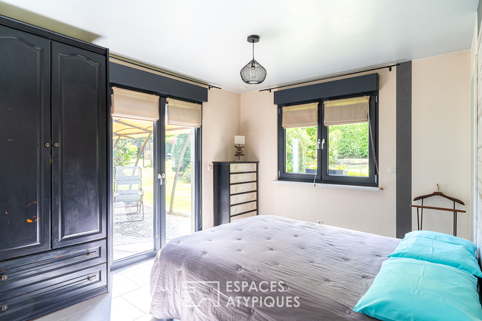 Propriété au coeur de la verdure et ses gîtes