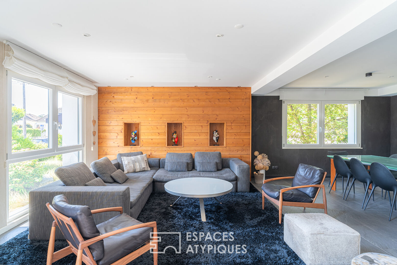 Rénovation contemporaine et son jardin verdoyant