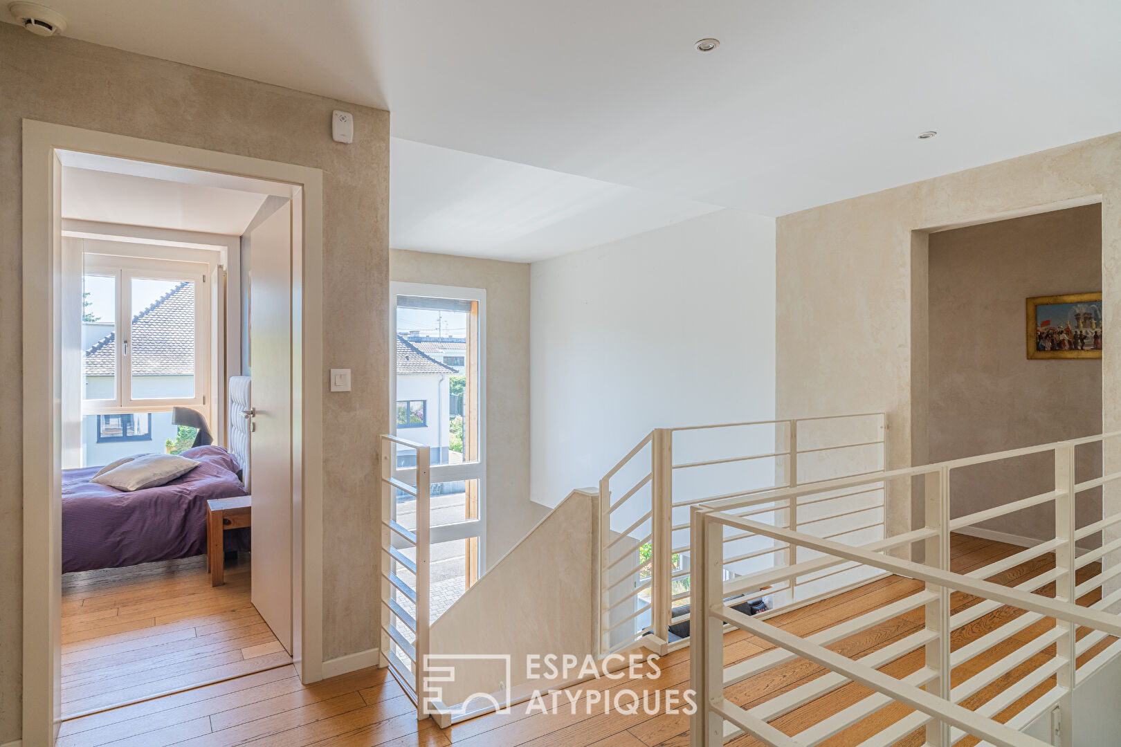 Rénovation contemporaine et son jardin verdoyant