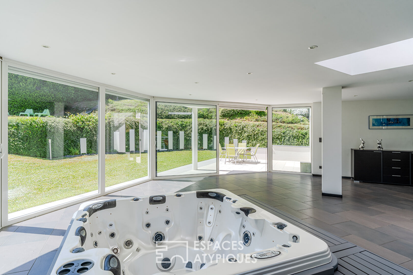 Maison contemporaine sur les hauteurs avec vue Cathédrale