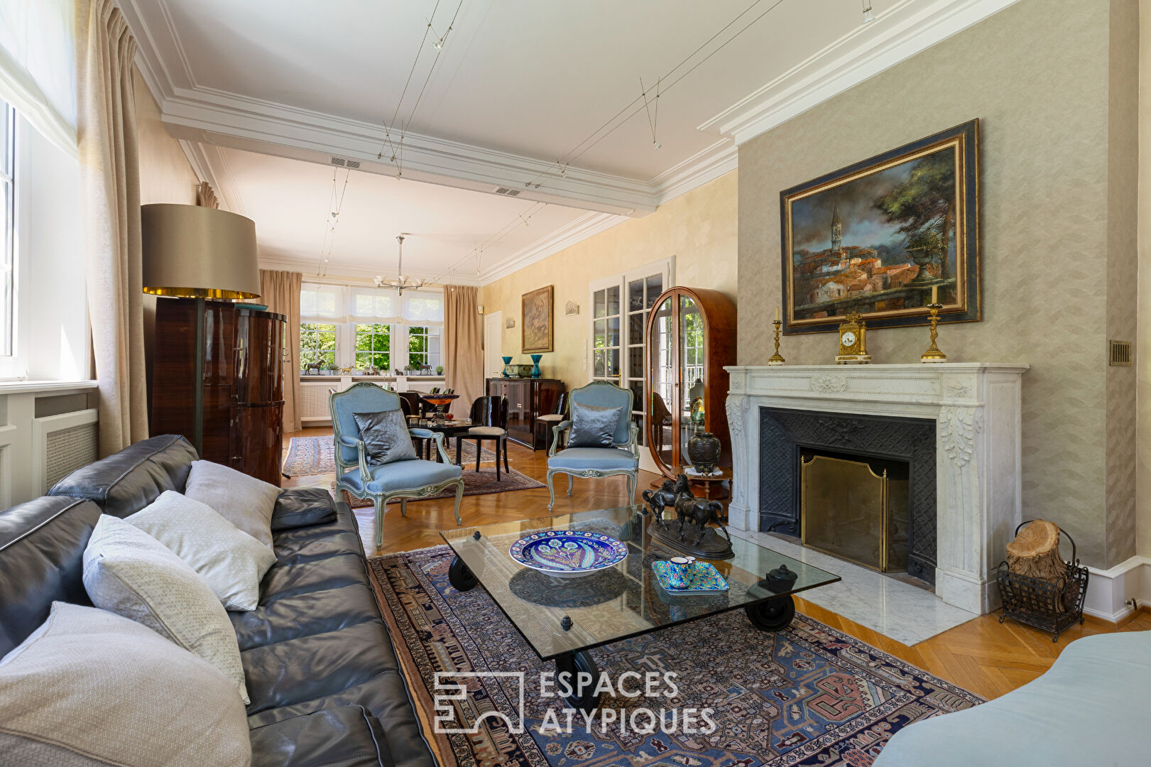 Maison de maître années 20 avec piscine et jardin paysager