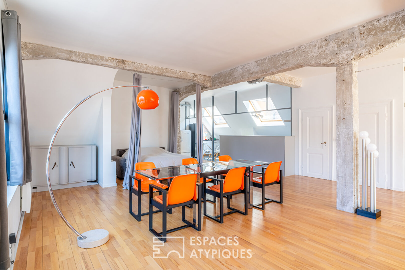 Loft en dernier étage en coeur de ville