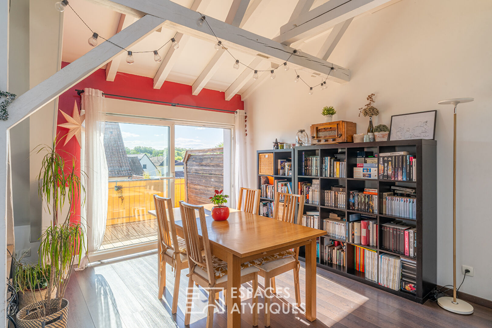 Duplex inversé sous les toits et sa terrasse