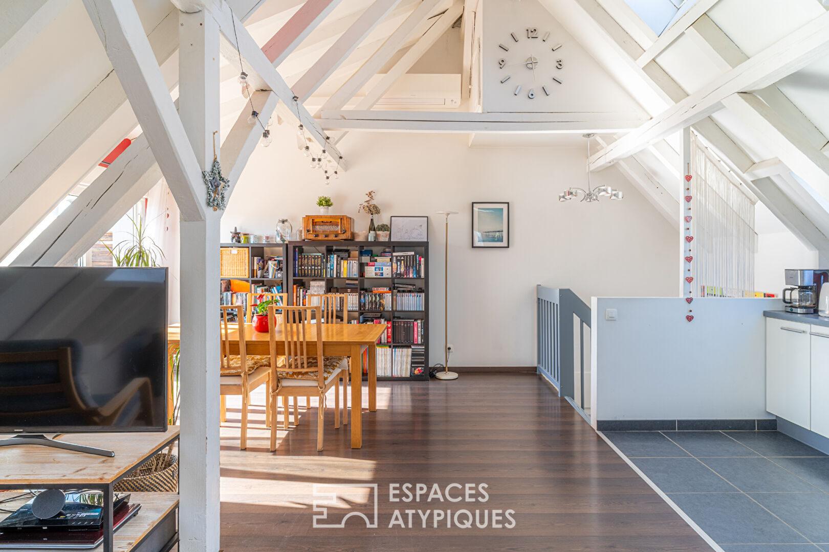 Duplex inversé sous les toits et sa terrasse