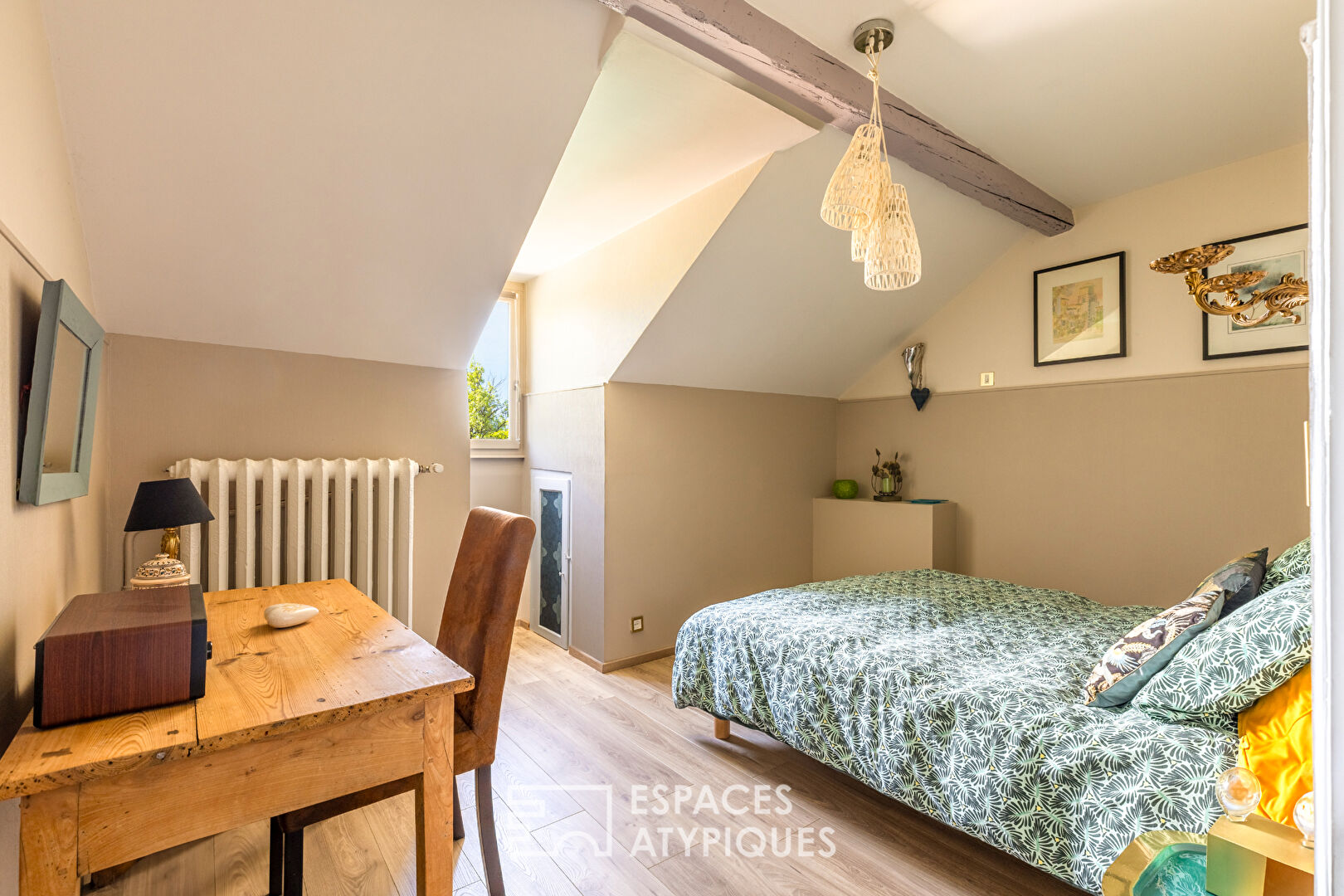 Maison de maître rénovée dans son magnifique parc arboré