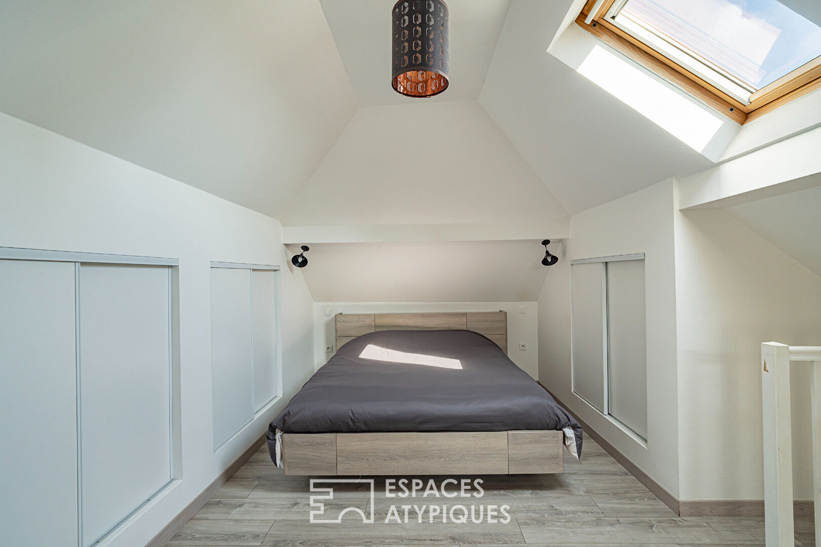 Renovated family home with swimming pool