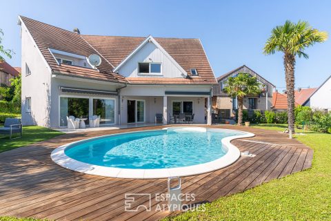 Maison d’architecte avec piscine et vue sur la plaine d’Alsace