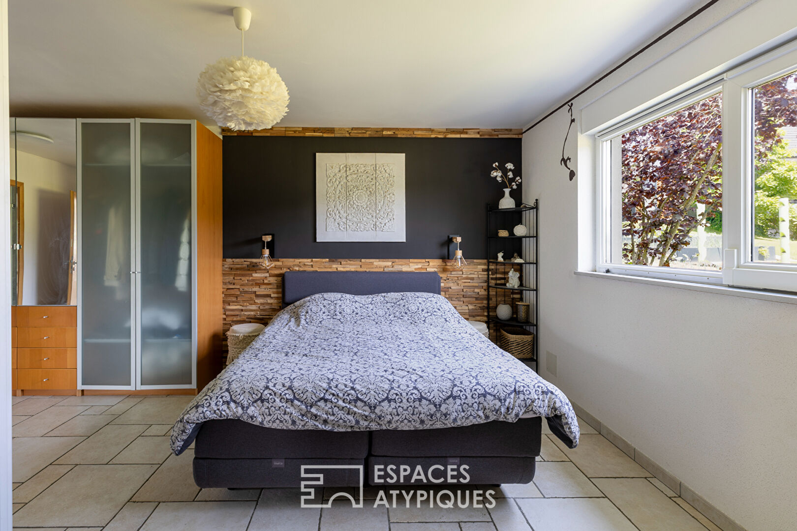 Maison contemporaine avec espace bien être et vue dominante