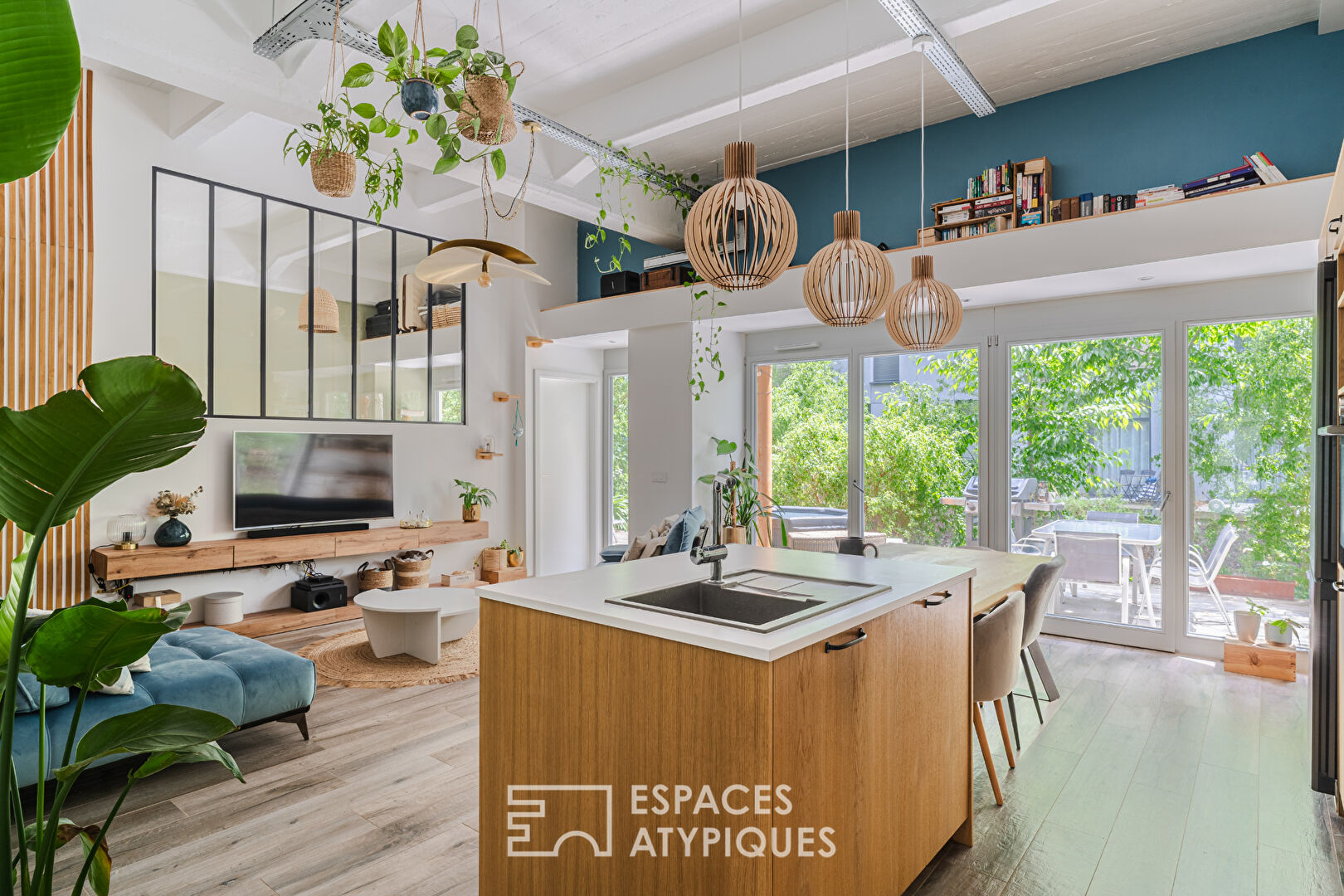 Loft contemporain avec terrasse quartier Coop