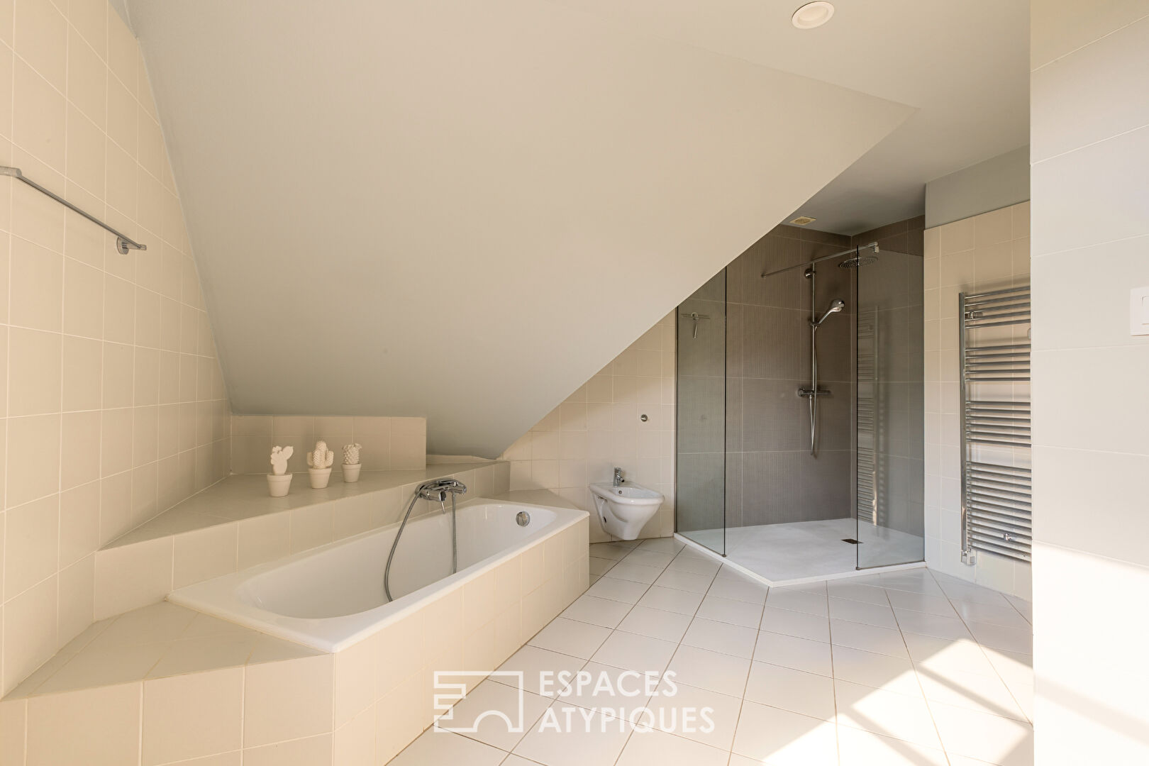 Maison d’architecte au calme avec piscine