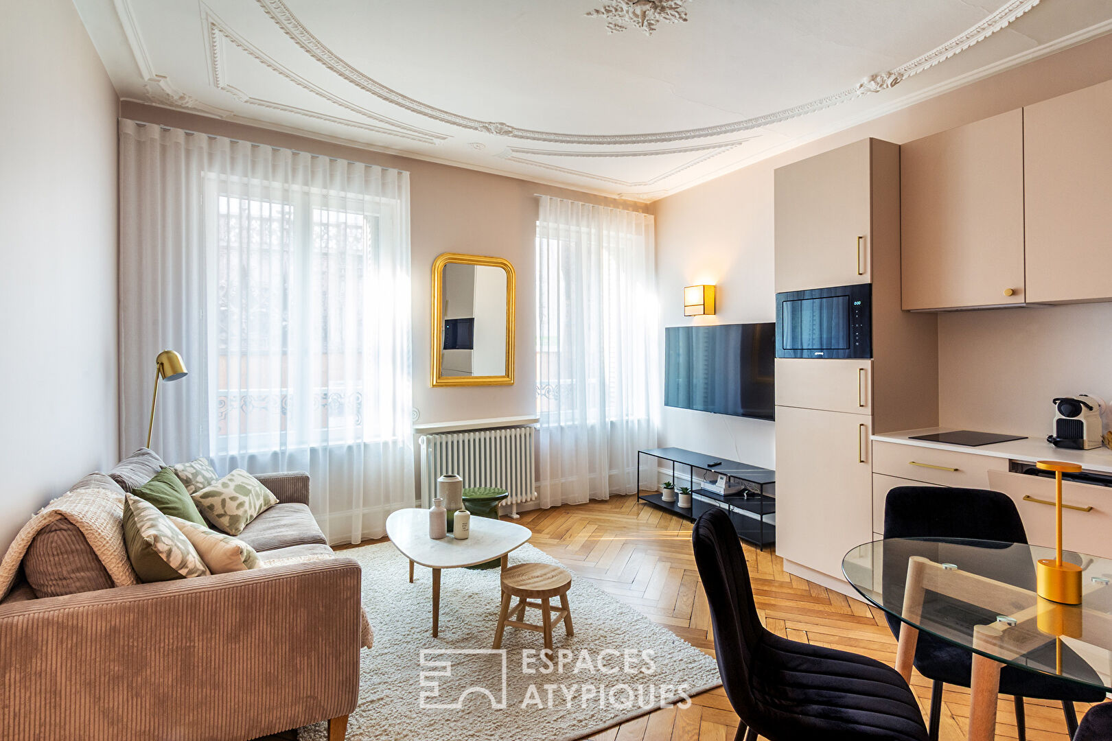 Furnished apartment at the foot of the cathedral