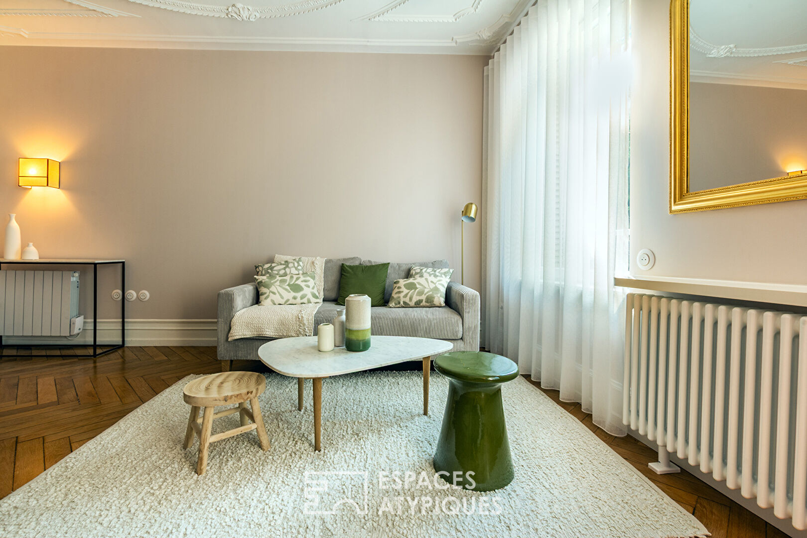 Furnished apartment at the foot of the cathedral