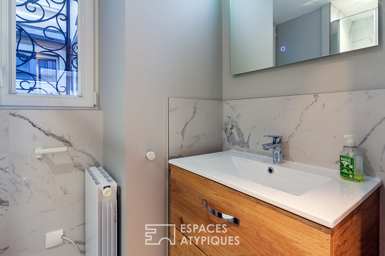 Furnished apartment at the foot of the cathedral